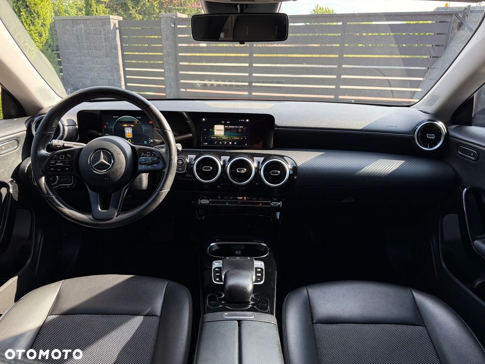Mercedes-Benz CLA 180 d 7G-DCT Progressive - 29