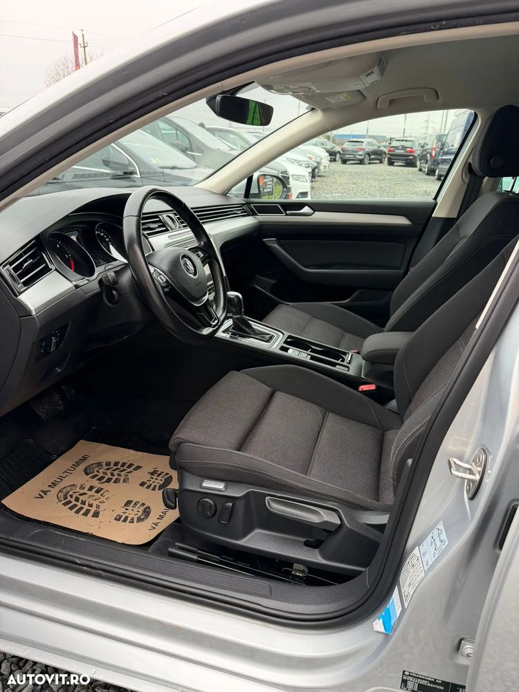 Volkswagen Passat Variant 1.6 TDI SCR DSG Comfortline - 9