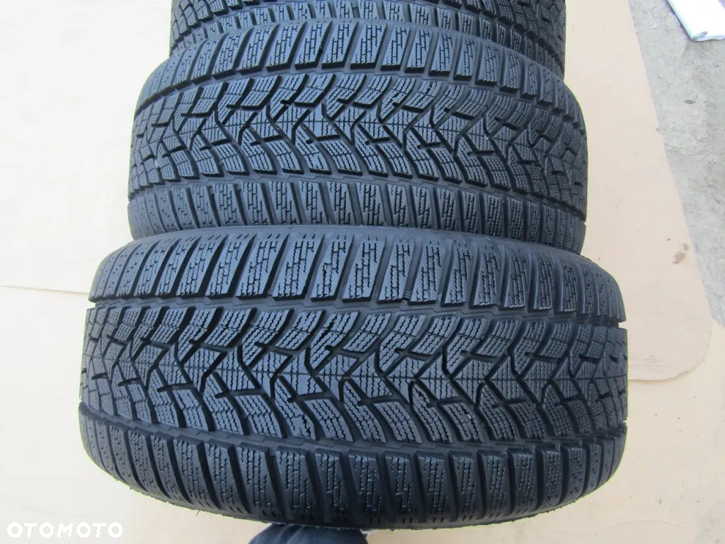 4x Opony 235/45 18 97V XL Dunlop Winter Sport 5 / Zimowe 7,5 mm - 12