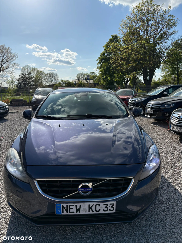 Volvo V40 D2