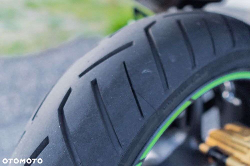 Triumph Street Triple - 27