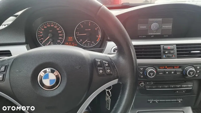 BMW Seria 3 320d - 14