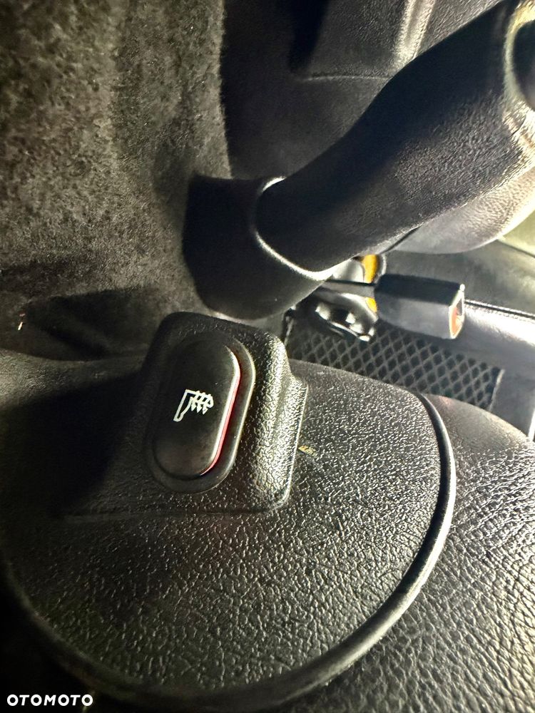 Ford Streetka 1.6 Luxury - 13