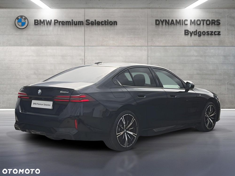 BMW Seria 5 520d xDrive mHEV M Sport - 6