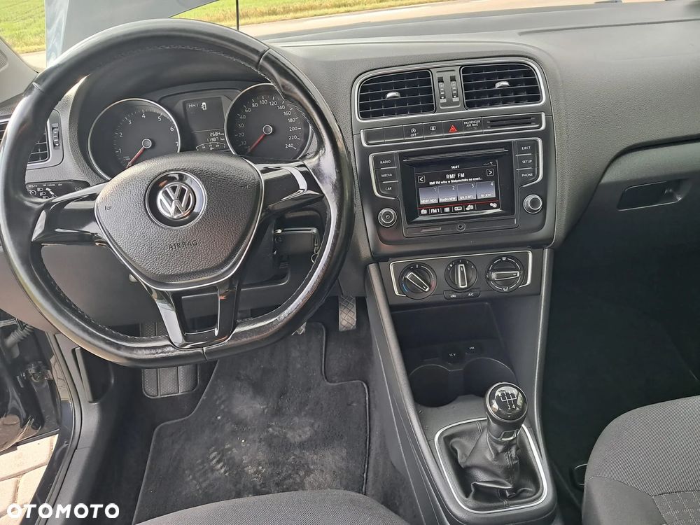 Volkswagen Polo - 8