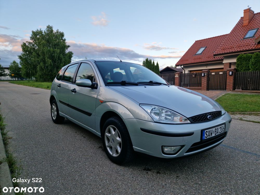 Ford Focus 1.6 16V Sport - 1