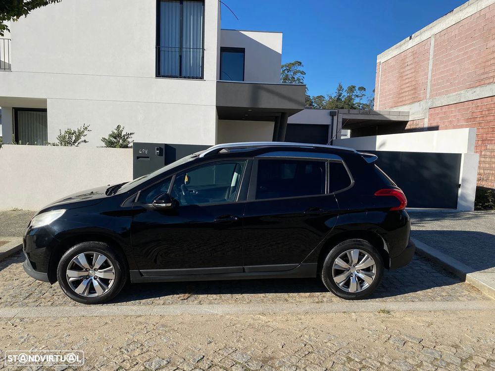 Peugeot 2008 1.2 VTi Access - 3