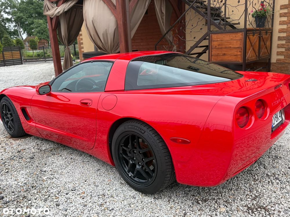 Chevrolet Corvette - 8