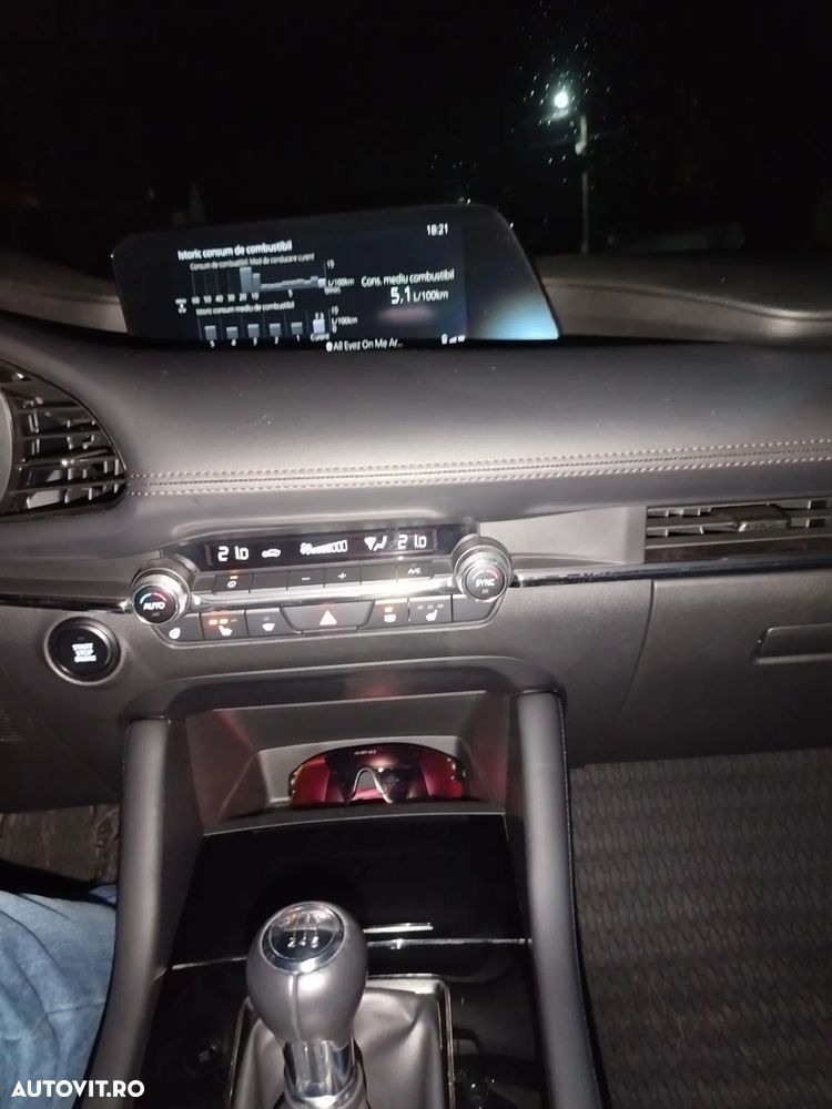 Mazda 3 e-Skyactiv G150 MHEV Plus - 29