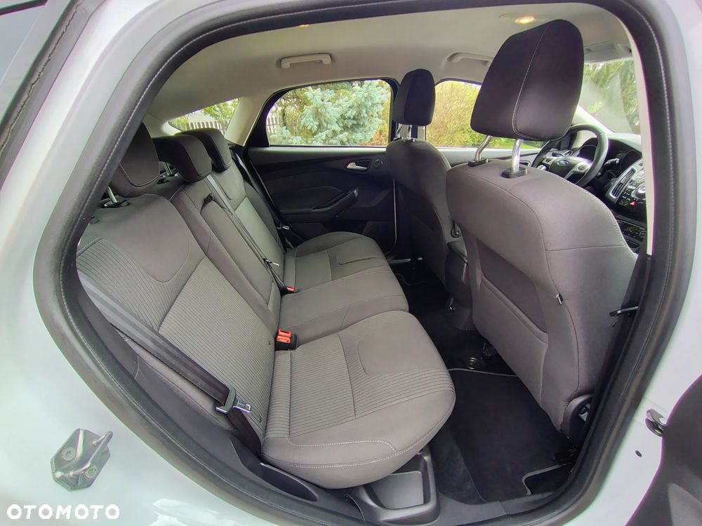 Ford Focus 1.6 EcoBoost Titanium - 11