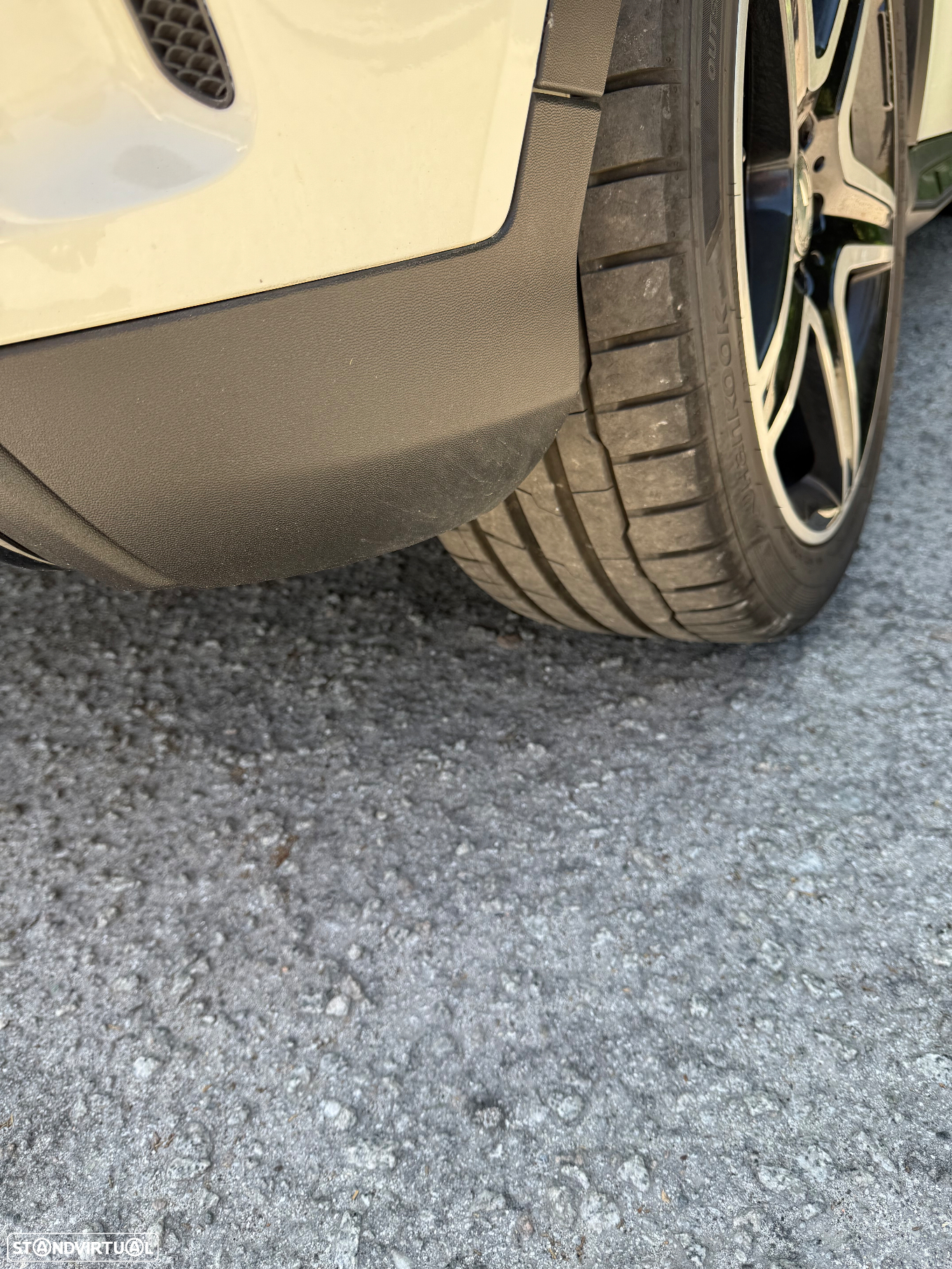 Mercedes-Benz GLA 220 d 4Matic 7G-DCT AMG Line - 11
