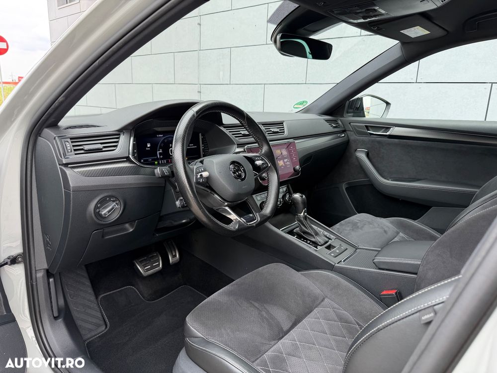 Skoda Superb 2.0 TDI DSG Sportline - 11