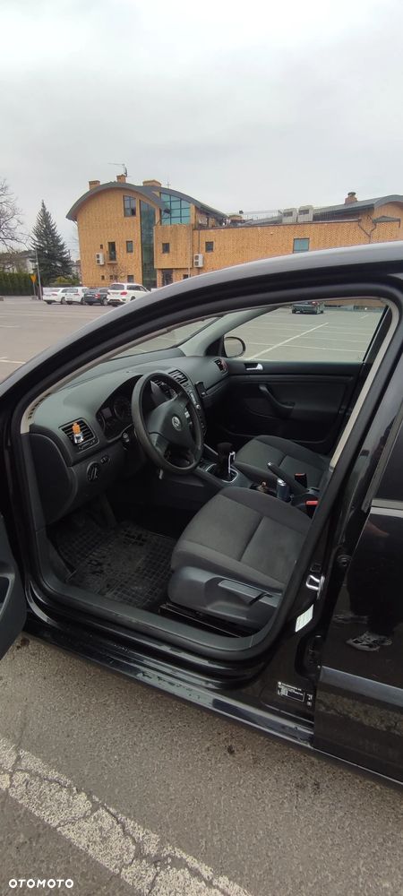 Volkswagen Golf - 8