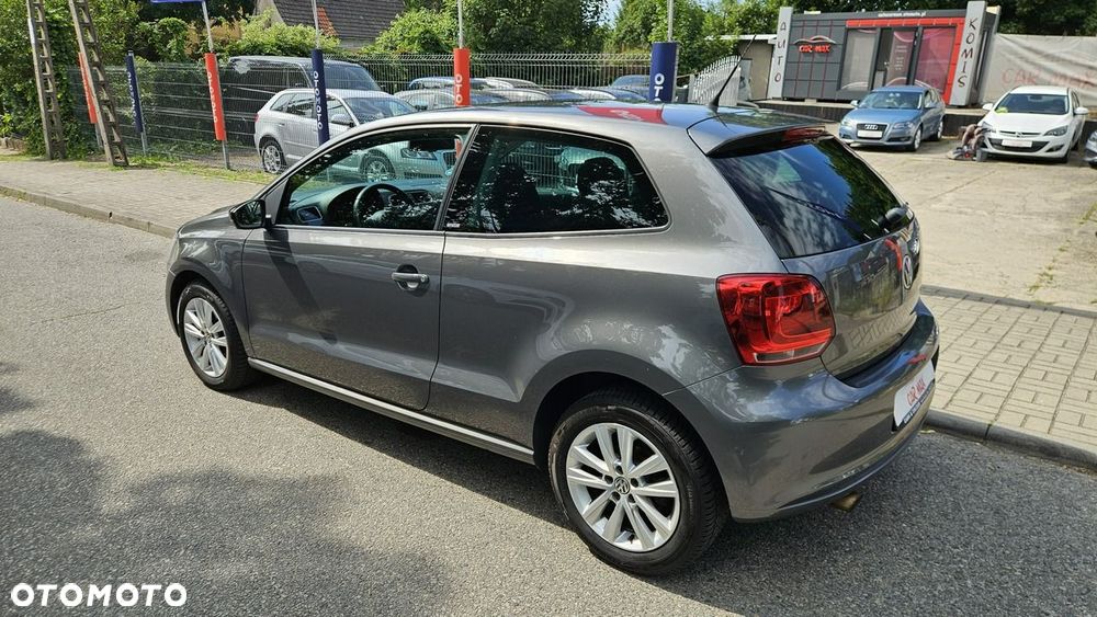 Volkswagen Polo - 11