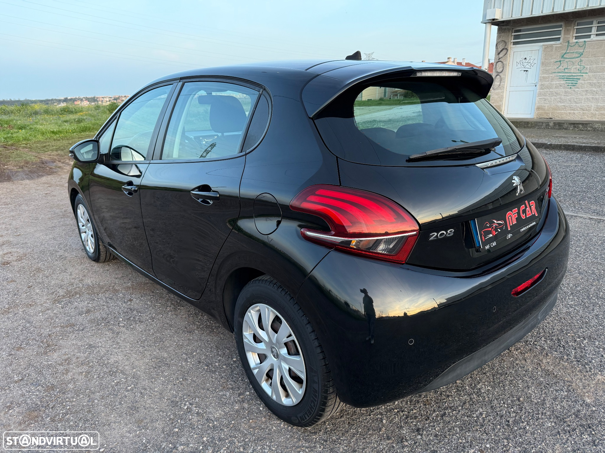 Peugeot 208 1.6 BlueHDi Style - 6