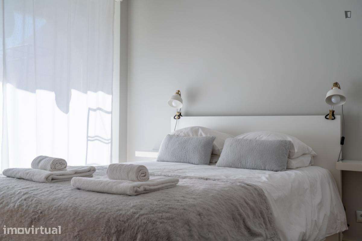 Apartamento com 2 quartos - localizado em Miragaia Porto - Grande imagem: 2/6