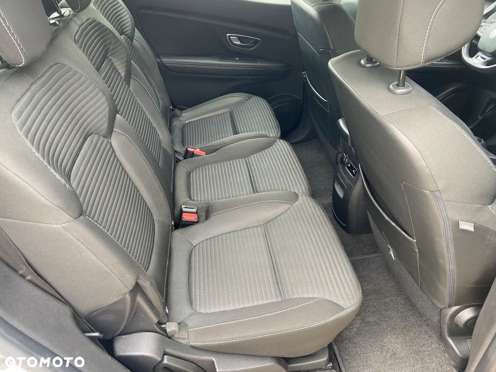 Renault Scenic - 36