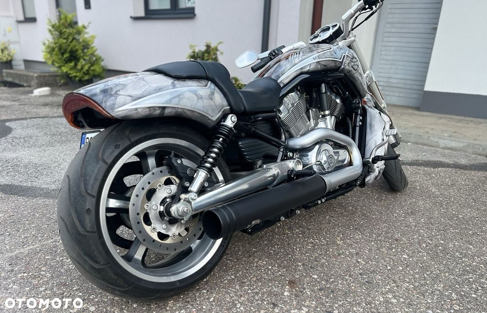 Harley-Davidson V-Rod Muscle - 14
