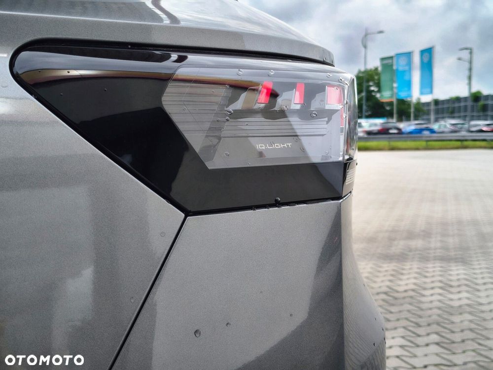 Volkswagen T-Roc 1.5 eTSI Life DSG - 9