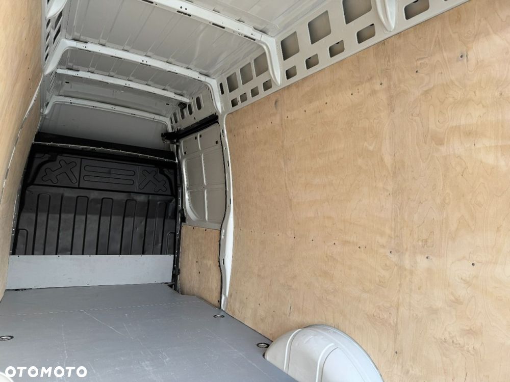 Iveco Daily - 25