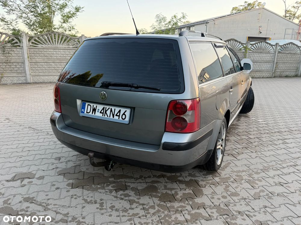 Volkswagen Passat 1.9 TDI Comfortline - 4