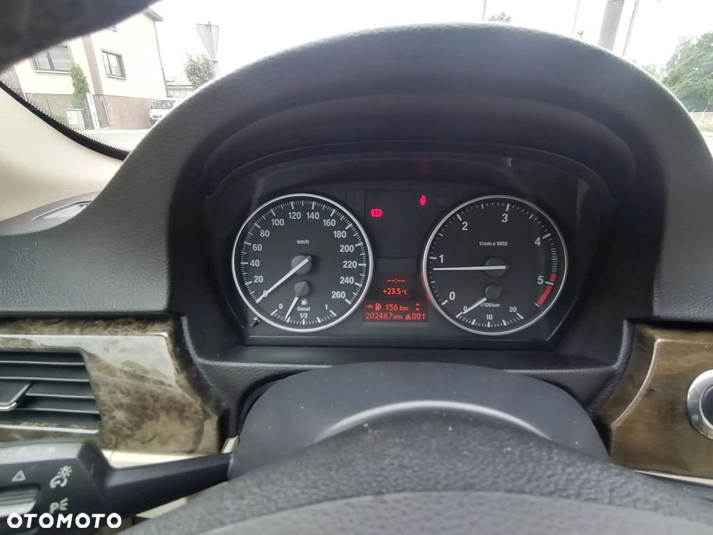 BMW Seria 3 320d Coupe - 30