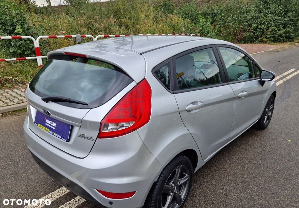 Ford Fiesta - 8