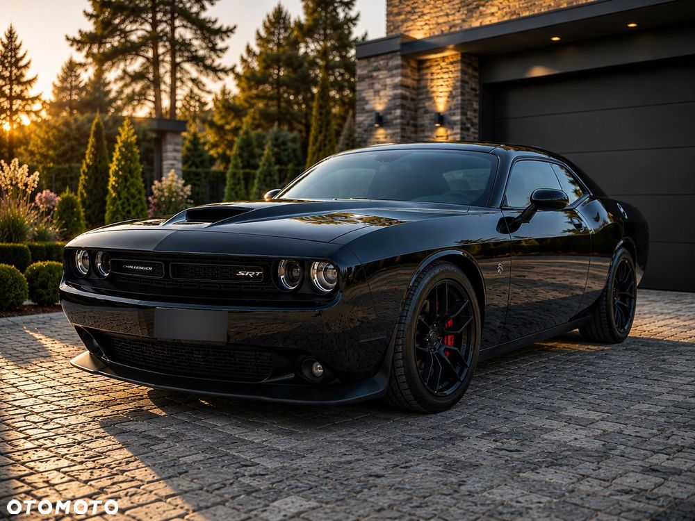 Dodge Challenger - 2