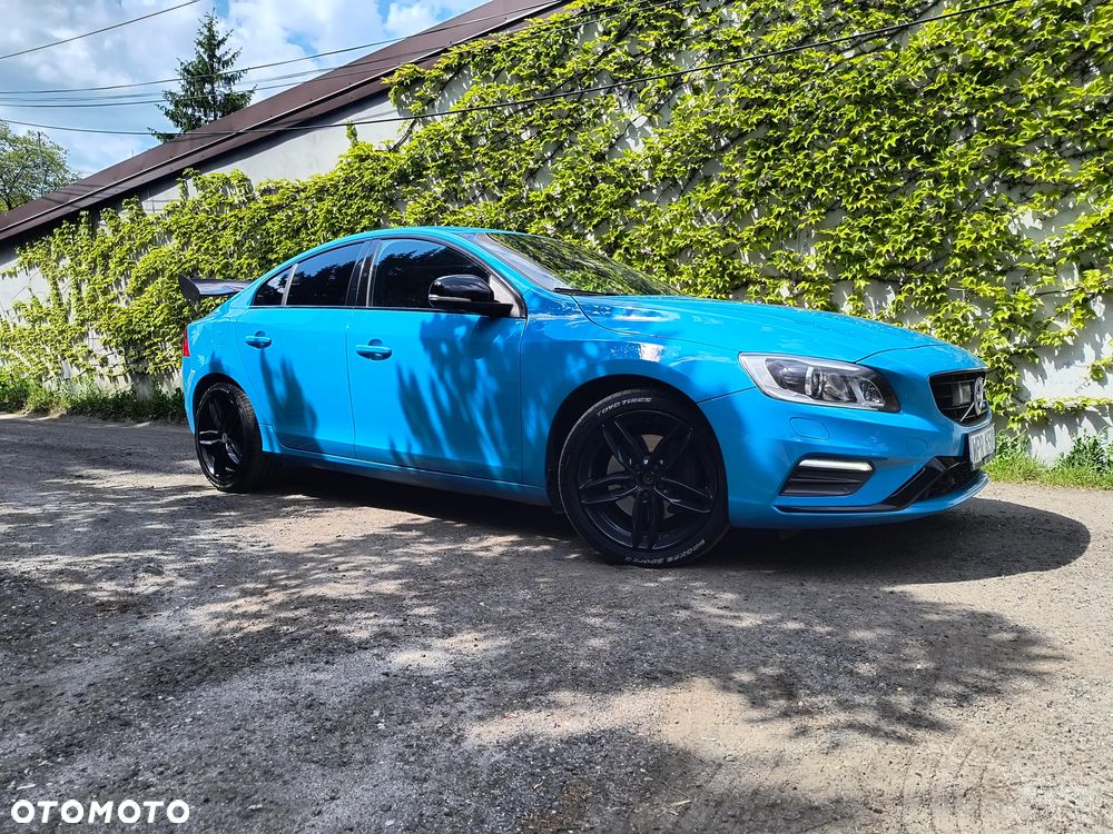 Volvo S60 T6 AWD R-Design Summum - 3