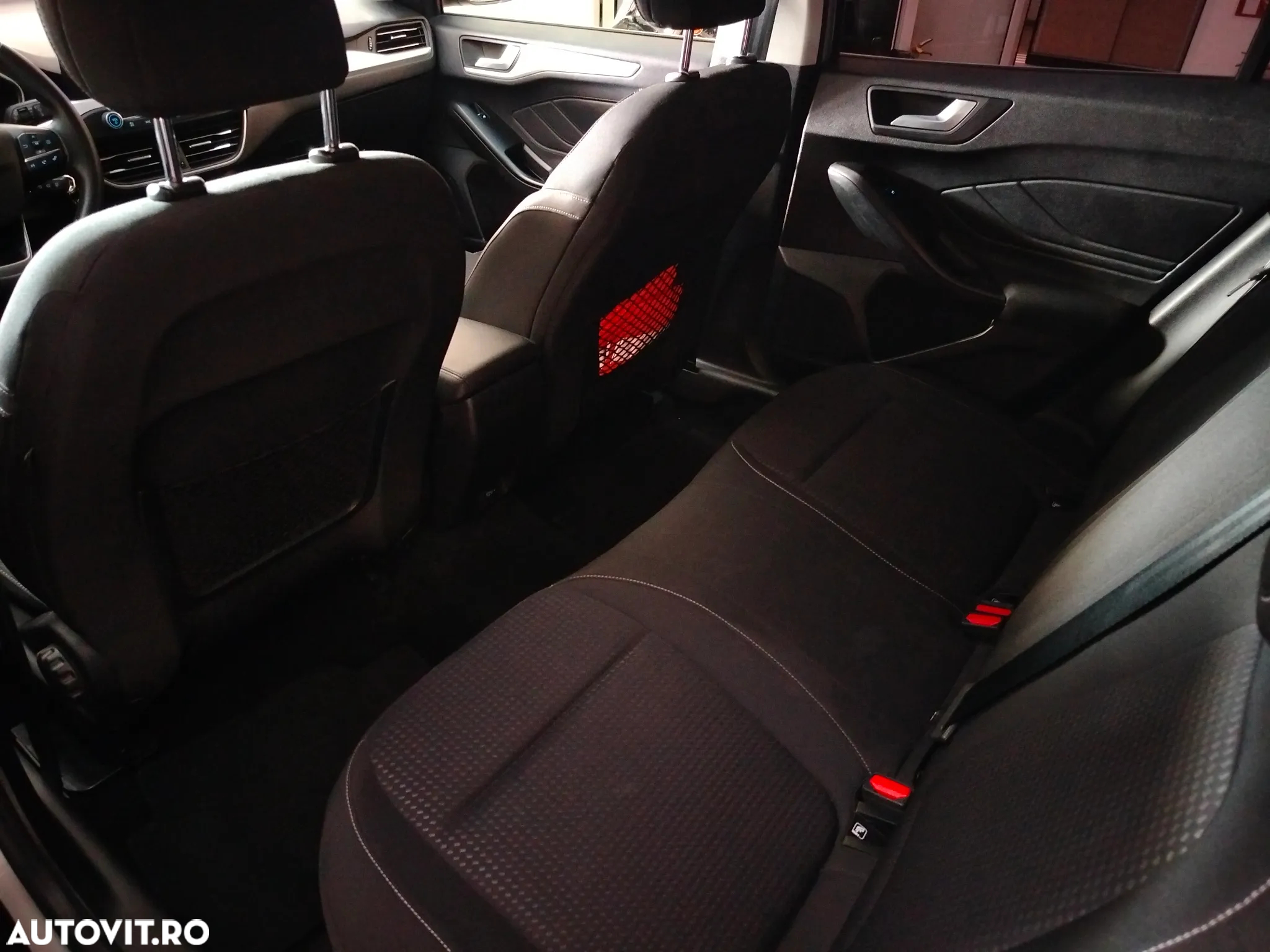 Ford Focus 1.5 EcoBlue Connected - 12