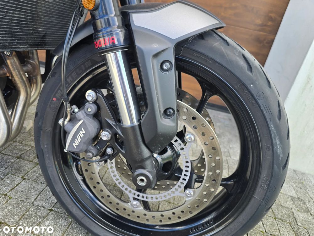 Triumph Trident - 7