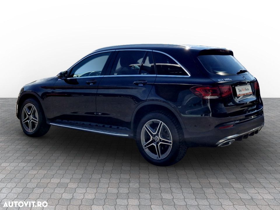 Mercedes-Benz GLC 300 e 4MATIC - 4