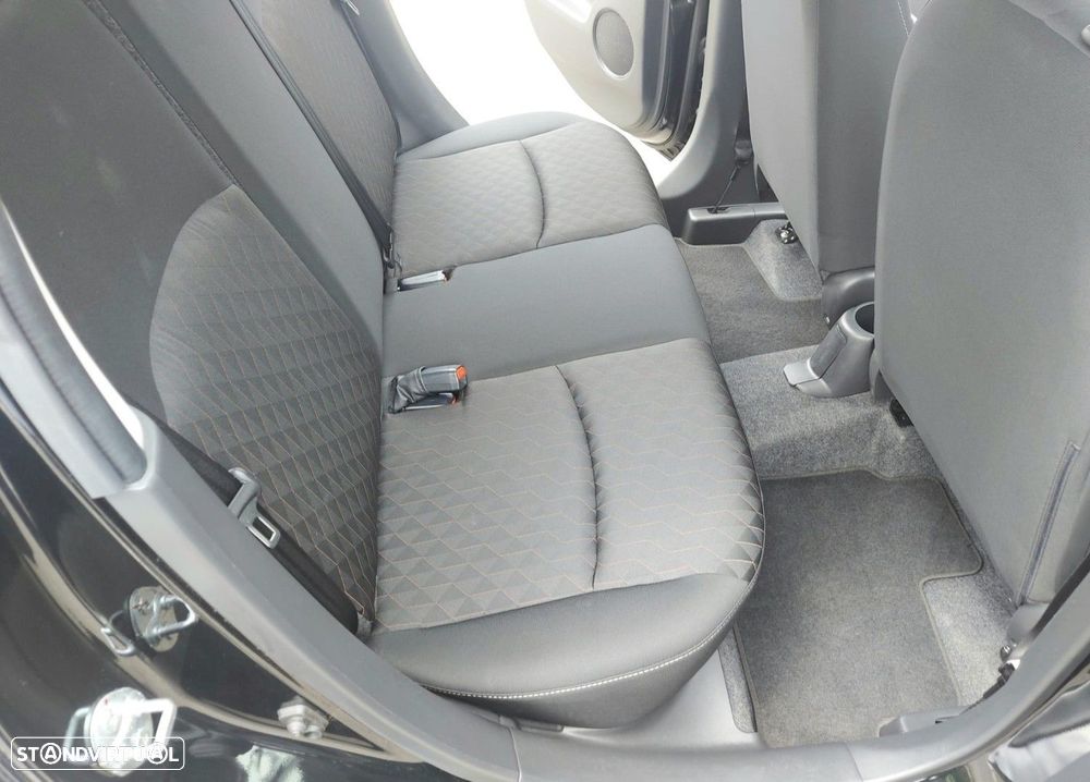 Mitsubishi Space Star 1.2 Intense - 26