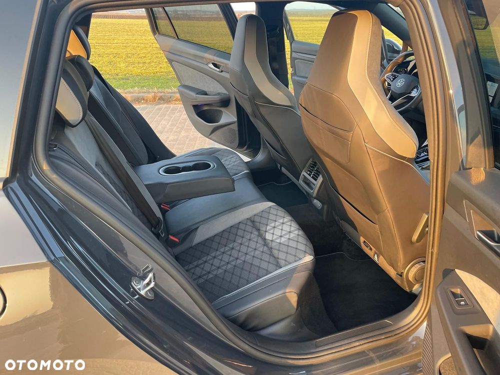 Volkswagen Golf 2.0 TSI OPF DSG R-Line - 15