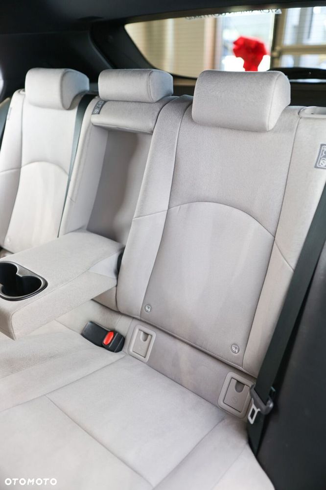 Lexus UX - 13