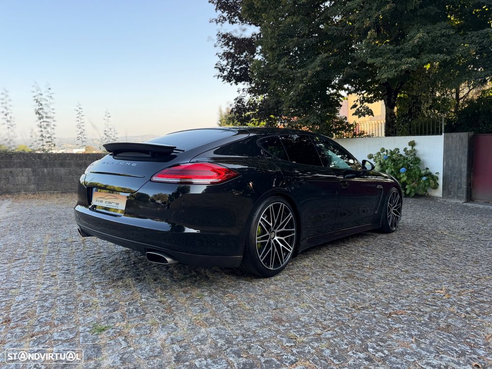 Porsche Panamera Platinum Edition - 16