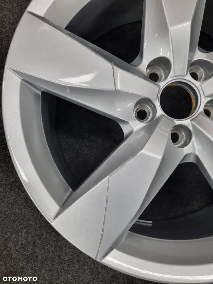 Alufelga Volkswagen T-Cross 17 cali 5x100 2GM601025A 1szt. - 2