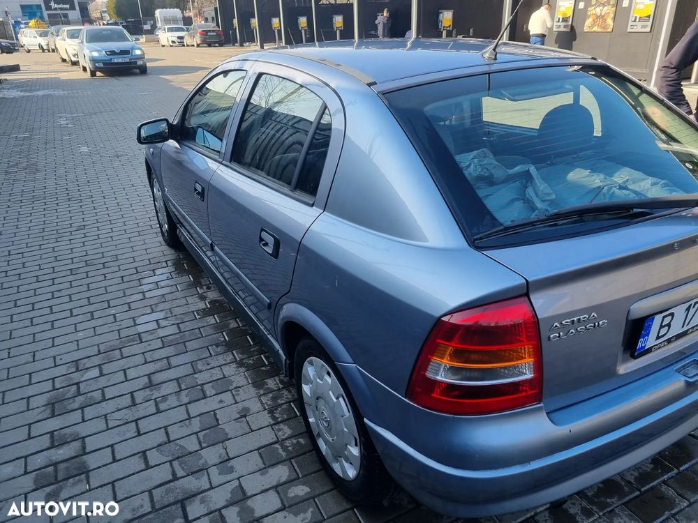 Opel Astra - 4