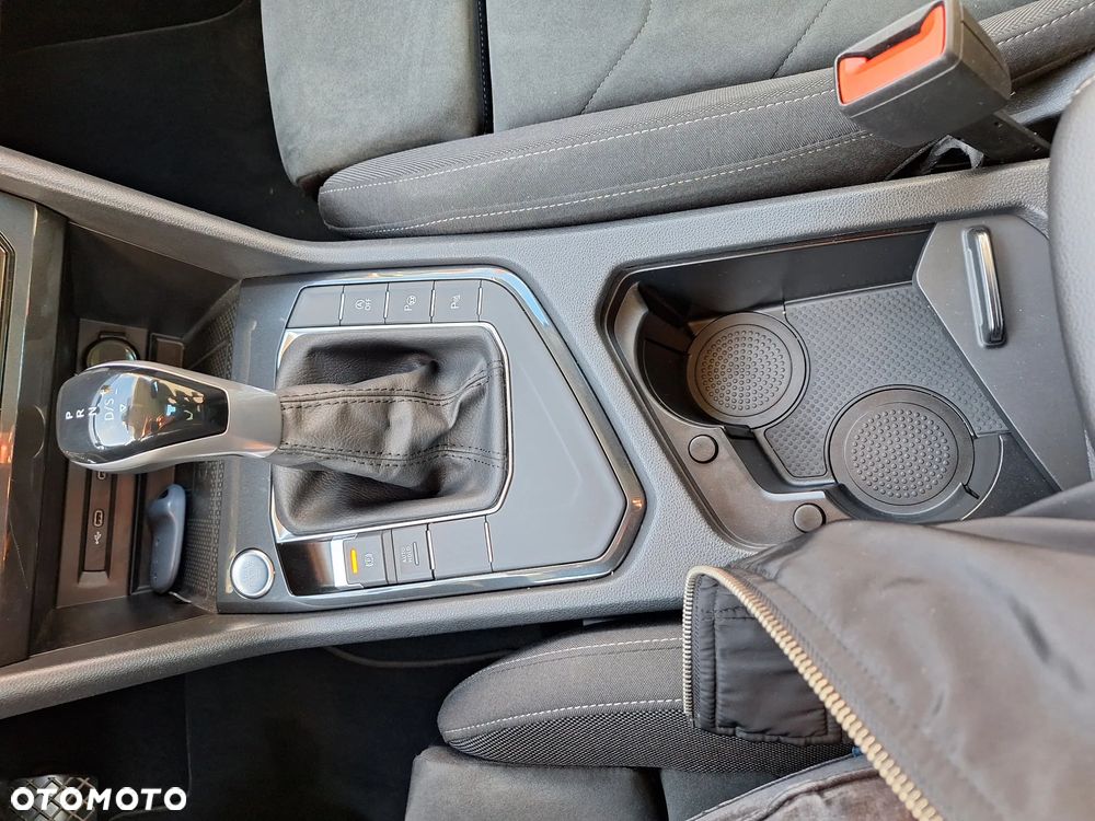 Volkswagen Tiguan - 8