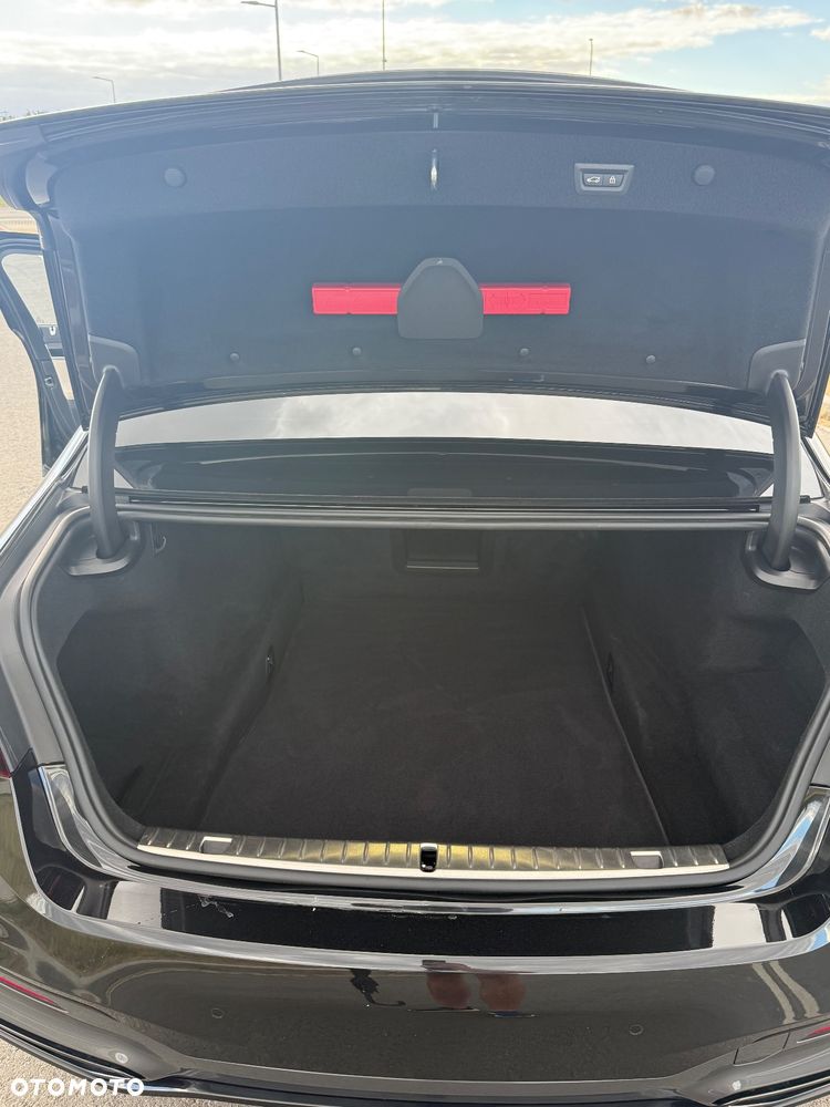 BMW Seria 7 730d xDrive - 18