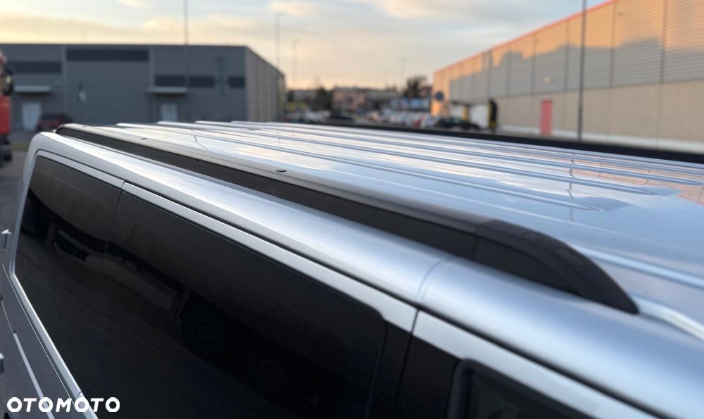 Volkswagen Caravelle 6.1 2.0 TDI L2 Highline DSG - 20