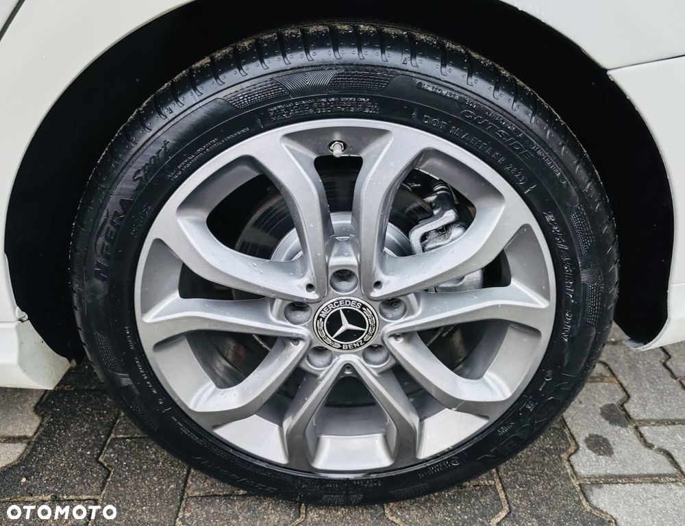 Mercedes-Benz CLA - 8