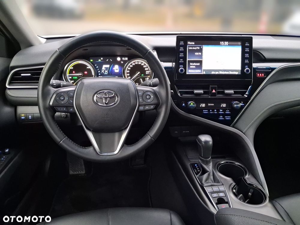 Toyota Camry 2.5 Hybrid Prestige CVT - 8