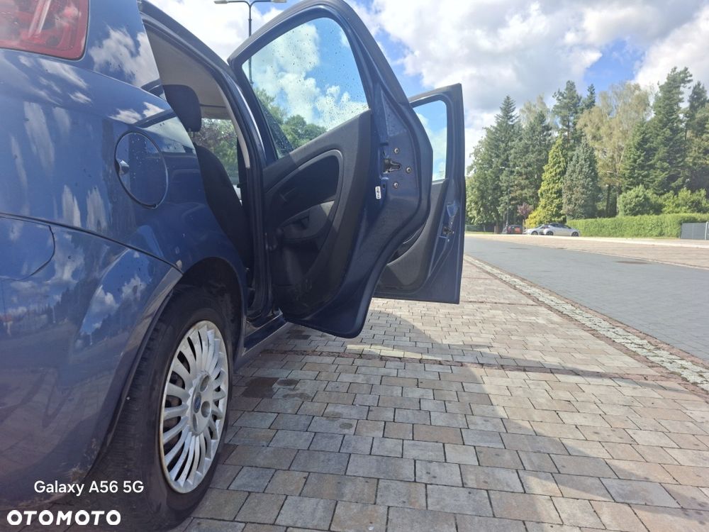 Fiat Grande Punto - 5