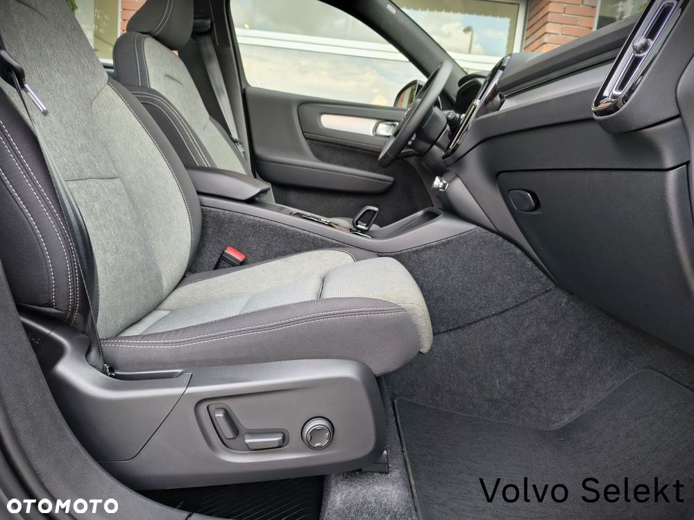 Volvo XC 40 - 24