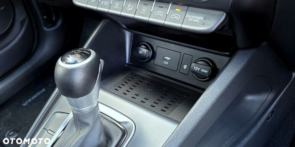 Hyundai Kona 1.6 GDI Hybrid Premium DCT - 19