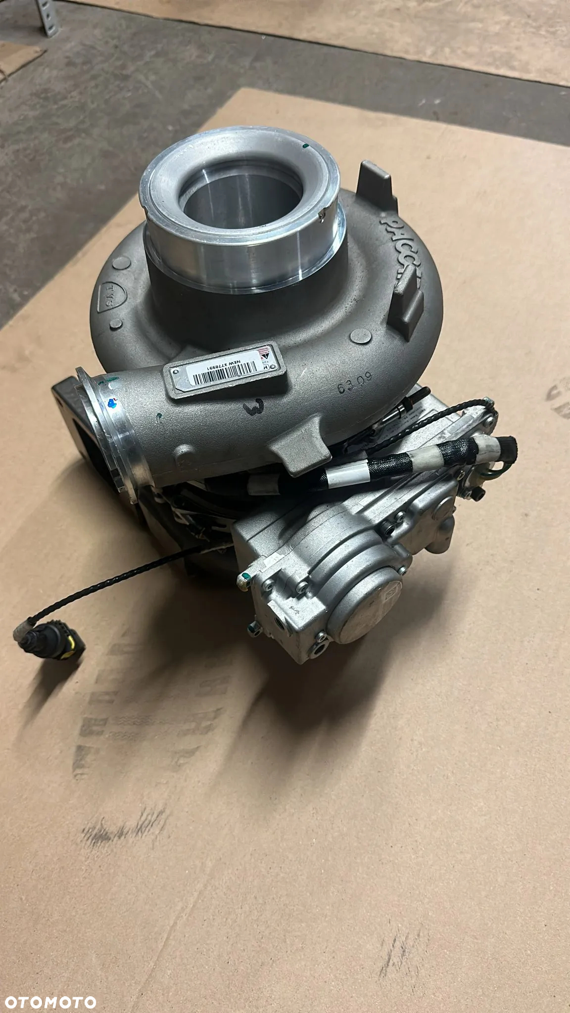 Turbosprężarka Holset Paccar 3778991 DAF XF 106 przed liftem - 4