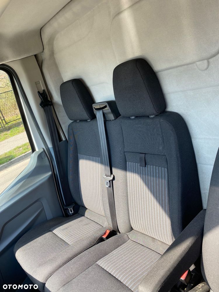 Ford Transit - 13