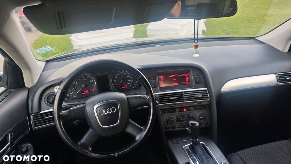 Audi A6 Avant 2.4 multitronic - 16