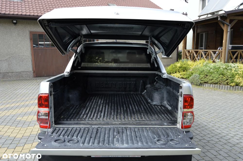Toyota Hilux 3.0 D-4D SR5 - 9